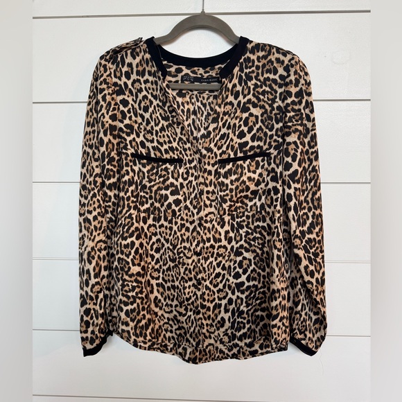 Zara Leopard Print Blouse
Size Small - Picture 1 of 7